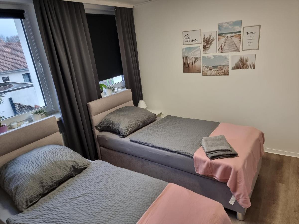 Gaestehaus-Ferienwohnung-Appartement Mit Terrasse - Naehe Kliniken/ Herzzentrum 바트왼하우젠 외부 사진
